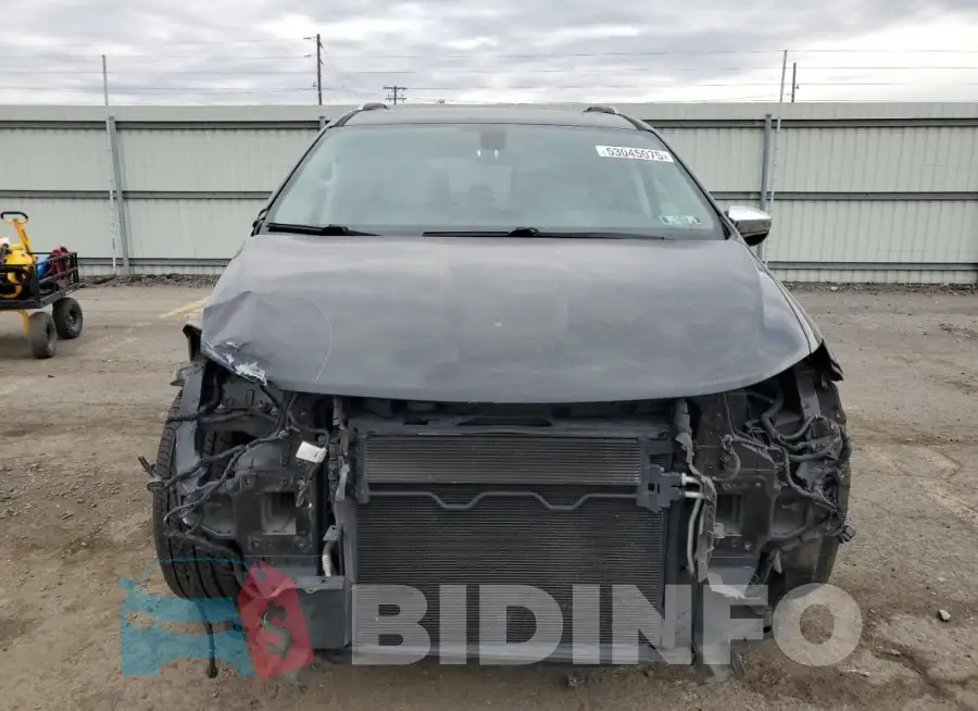 2C4RC1GGXJR289158 Photo# 5