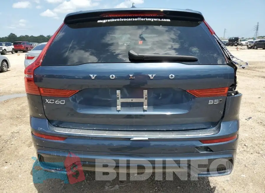 YV4M12RC4S1012704 Photo# 6