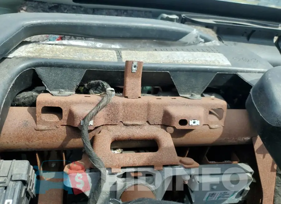1G1ZD5ST1JF253206 Photo# 9