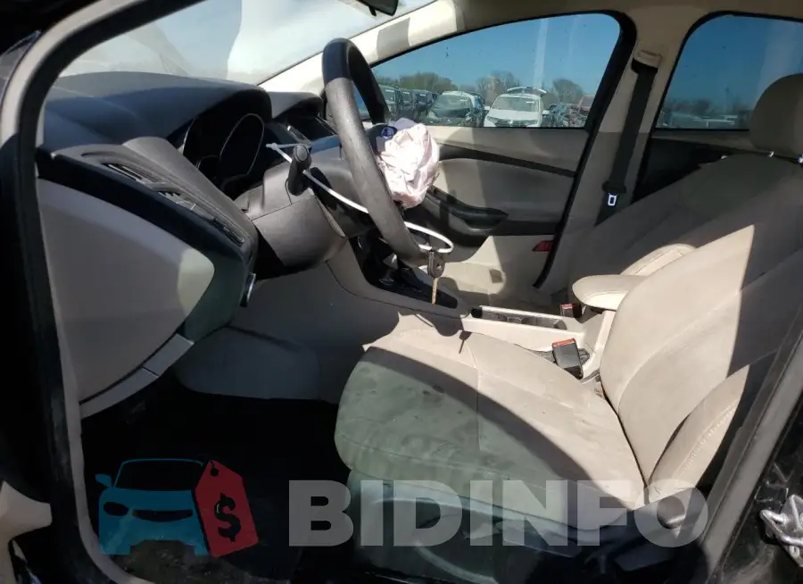 1FADP3F2XHL257948 Photo# 7