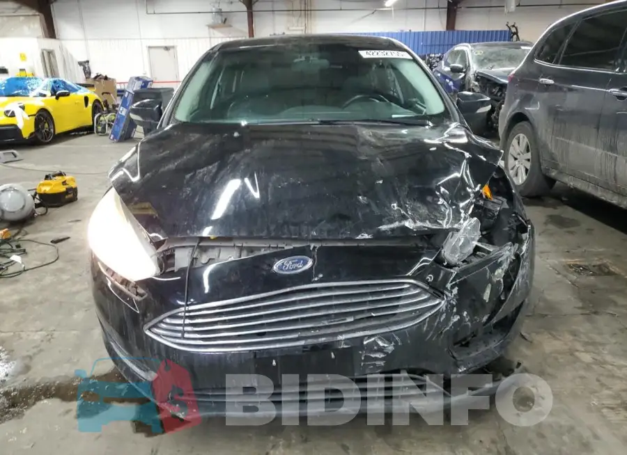 1FADP3J2XJL317045 Photo# 5