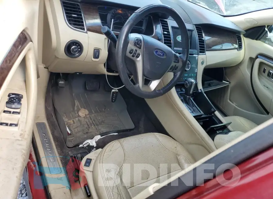 1FAHP2F8XJG111113 Photo# 8