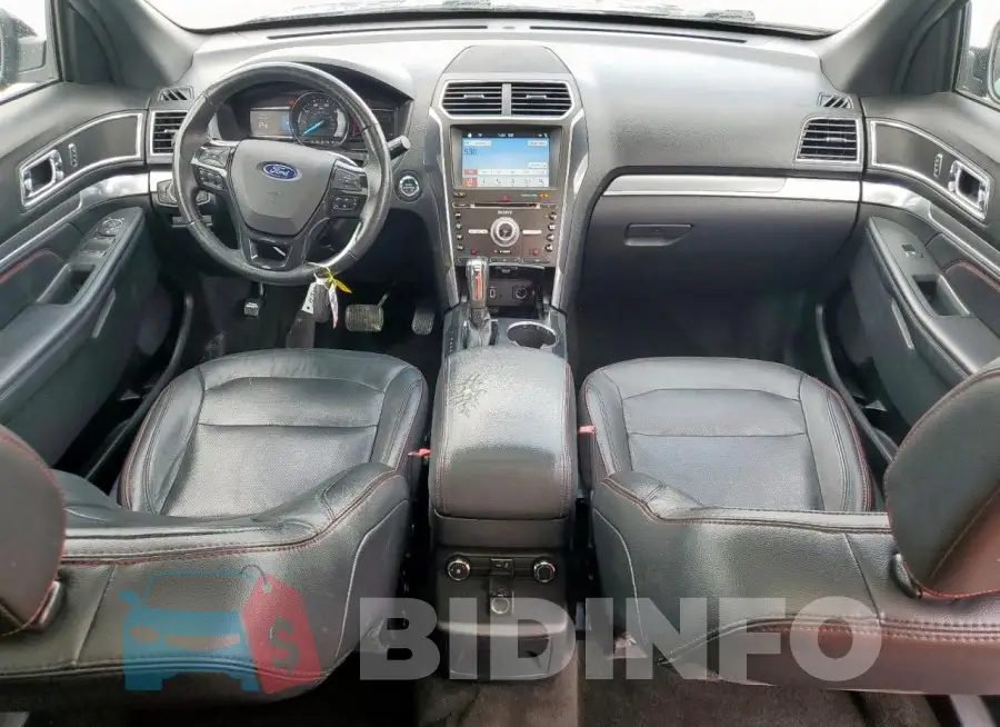 1FM5K8GT5JGA43588 Photo# 8