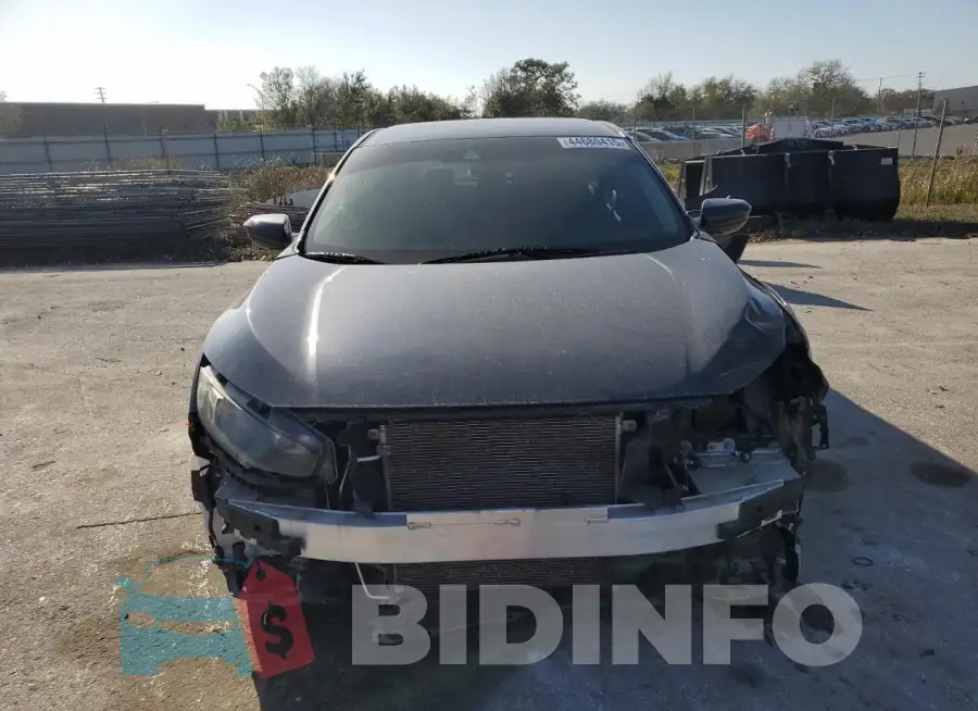 19XFC2F62KE015070 Photo# 5