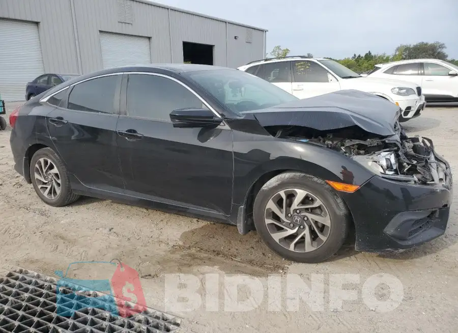 19XFC2F75GE010204 Photo# 4
