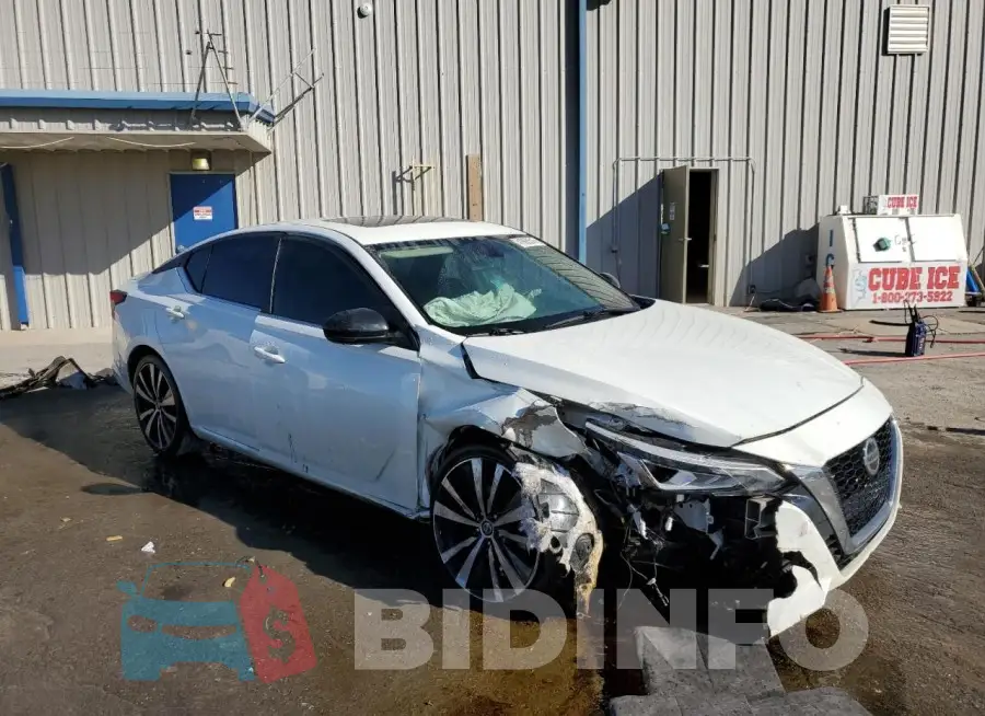 1N4BL4CV1LN312887 Photo# 4
