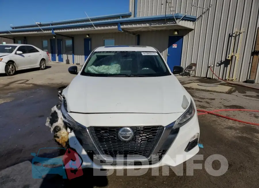 1N4BL4CV1LN312887 Photo# 5