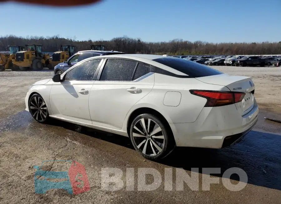 1N4BL4CV1LN312887 Photo# 2
