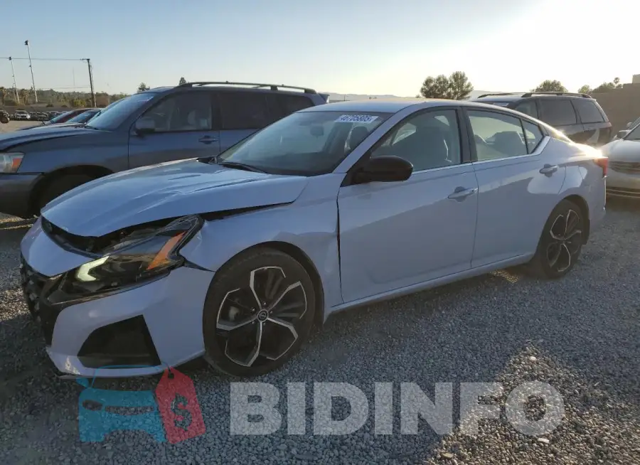 1N4BL4CV1PN354384 Photo# 1