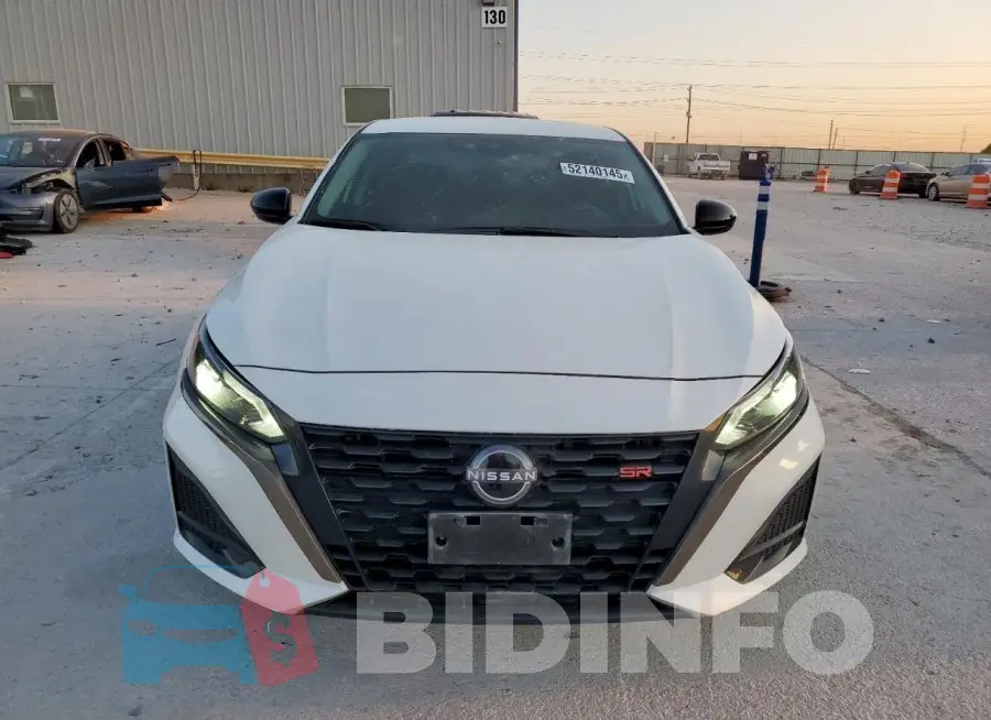 1N4BL4CV3PN407442 Photo# 5