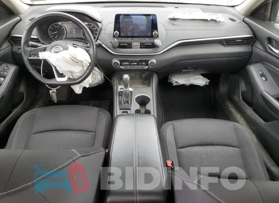 1N4BL4DW6KC157979 Photo# 8