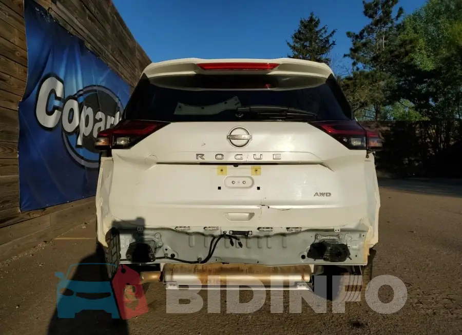 JN8BT3BB8SW412817 Photo# 6