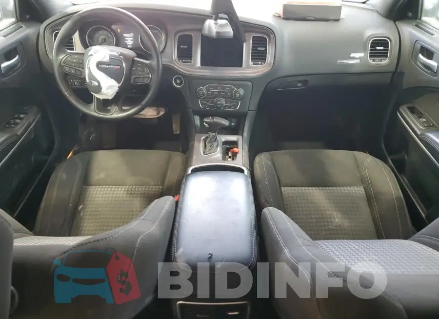 2C3CDXJG2PH613740 Photo# 8