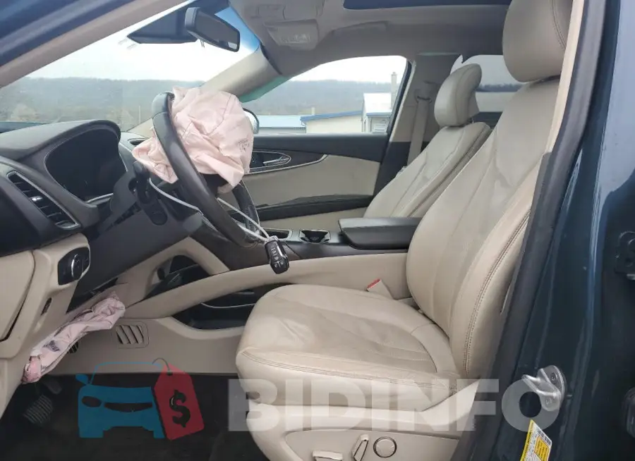 2LMPJ8LR7GBL82444 Photo# 7