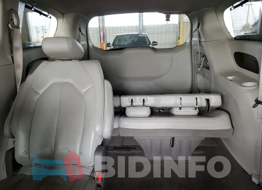 2C4RC1BGXLR211182 Photo# 10