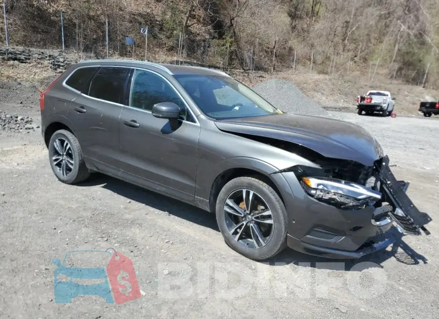 LYV102RK3KB215365 Photo# 4