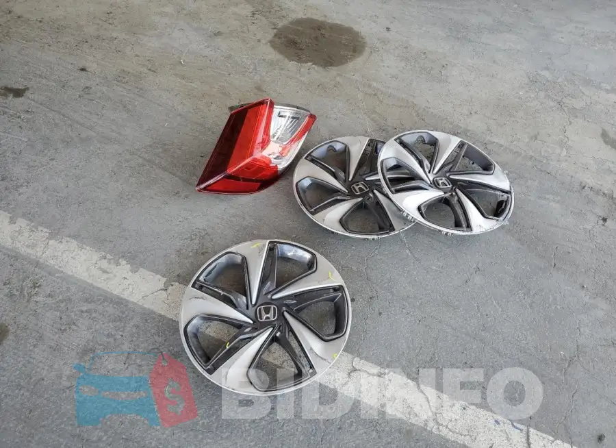 19XFC2F67LE207134 Photo# 12