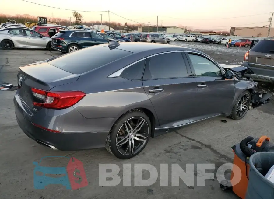 1HGCV2F96MA028824 Photo# 3