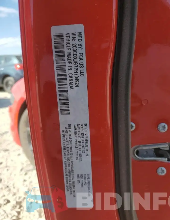 2C3CDXJG7PH704924 Photo# 12
