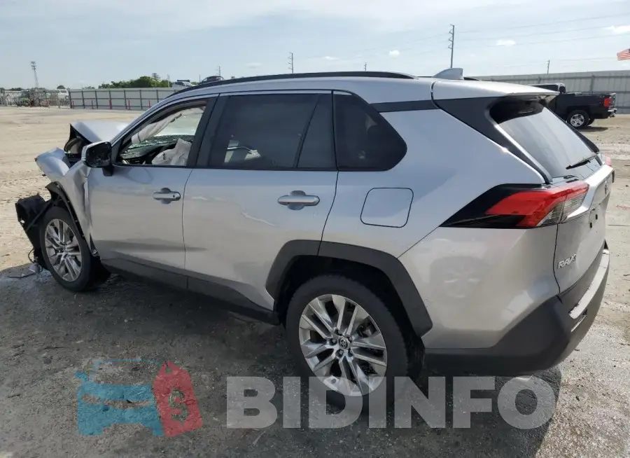 JTMC1RFV4MD080404 Photo# 2