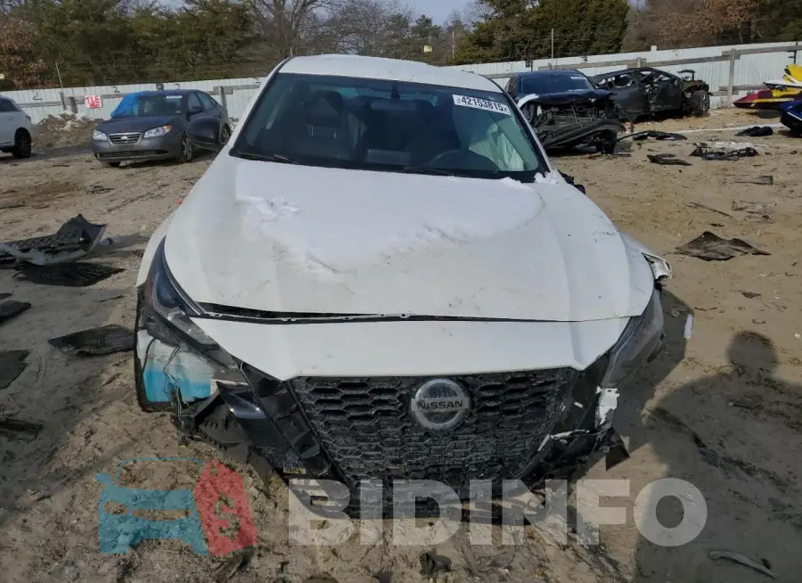 1N4BL4CV6KC255404 Photo# 5