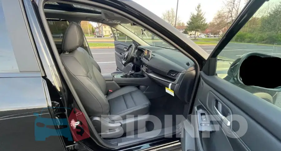 5N1BT3BA7RC750803 Photo# 5