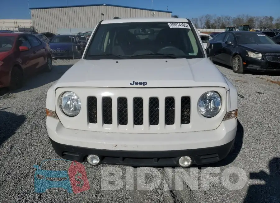1C4NJPBB3HD120647 Photo# 5