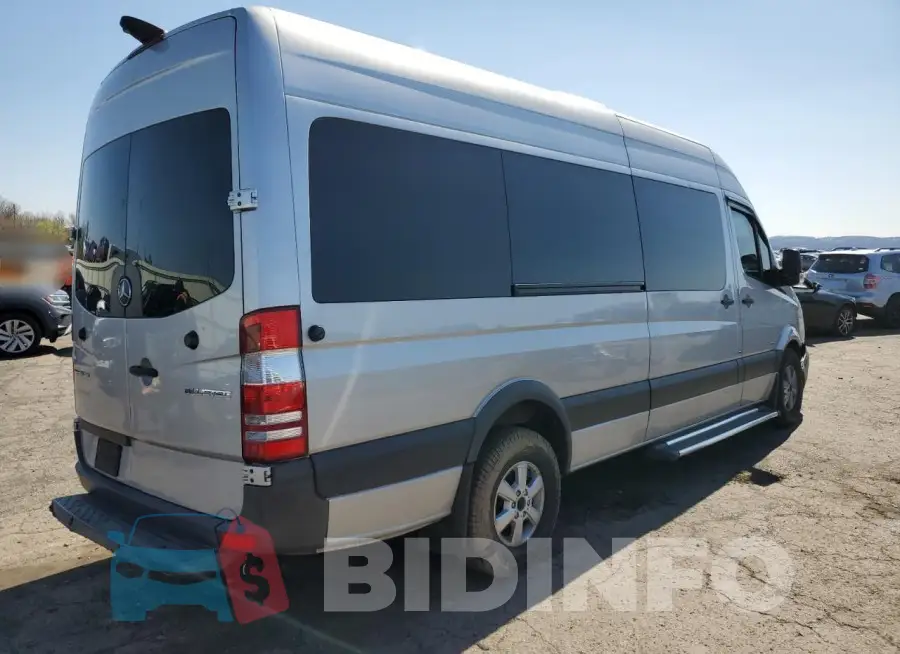 8BRPE8DD7GE125603 Photo# 3
