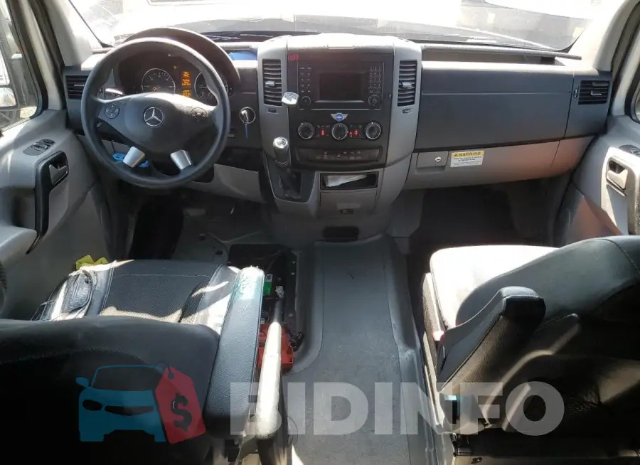 8BRPE8DD7GE125603 Photo# 8