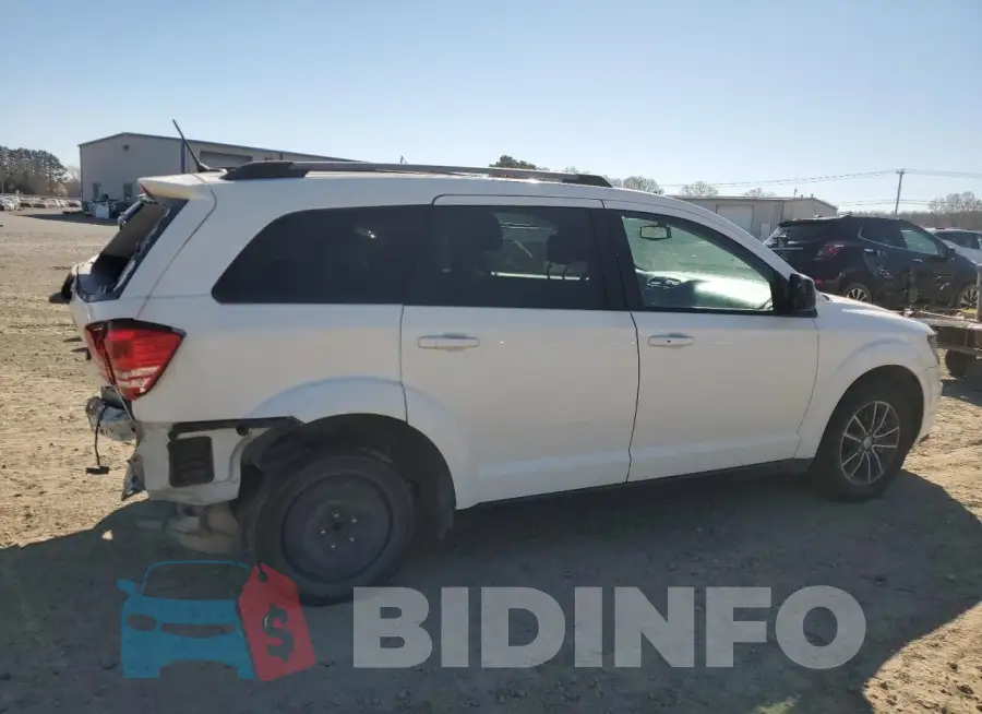 3C4PDCAB7HT630231 Photo# 3
