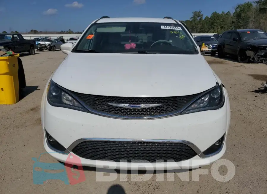 2C4RC1BG5KR592809 Photo# 5