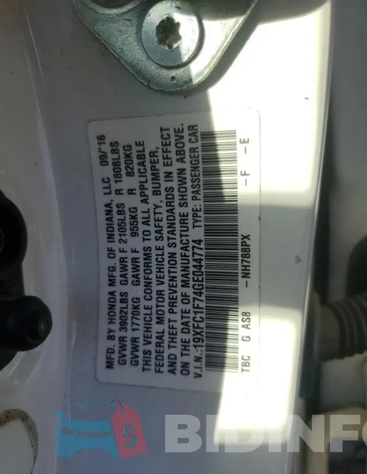 19XFC1F74GE044774 Photo# 12