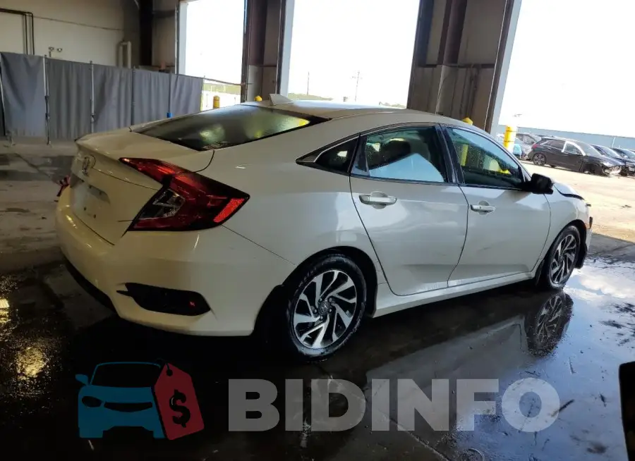 19XFC2F70HE203717 Photo# 3