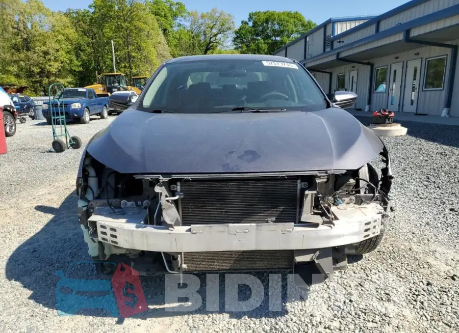 19XFC2F73HE028296 Photo# 5