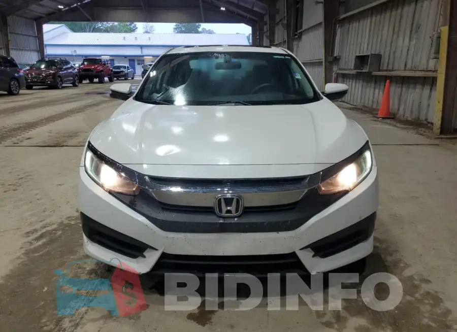 19XFC2F78HE055672 Photo# 5