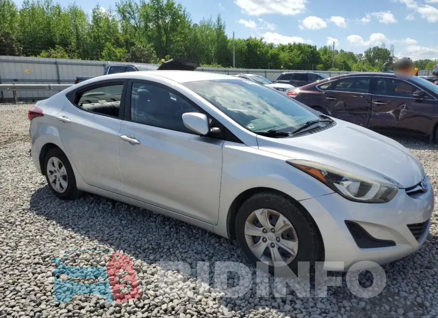 5NPDH4AE3GH789317 Photo# 4