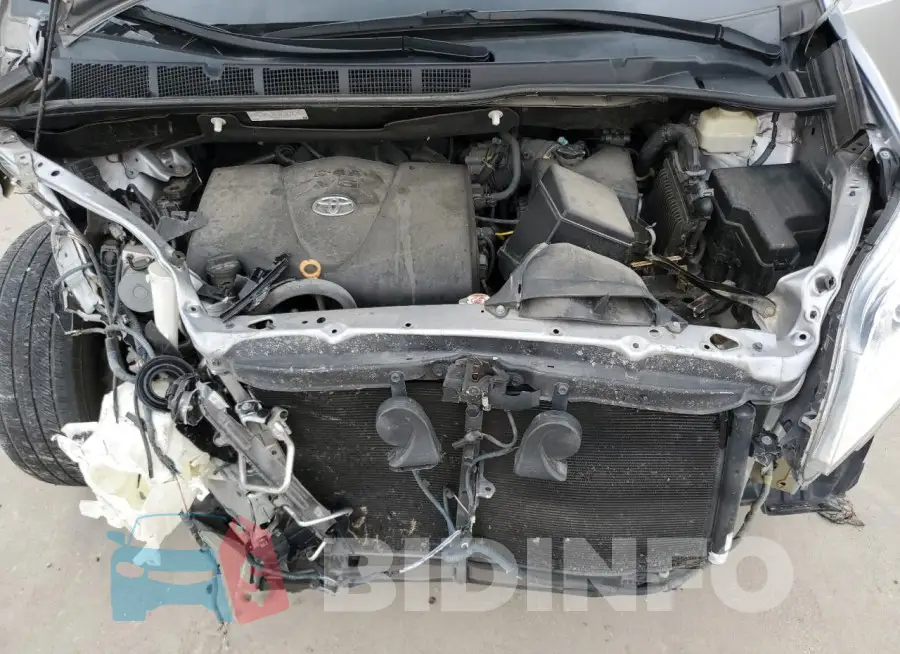 5TDYZ3DCXJS911093 Photo# 12