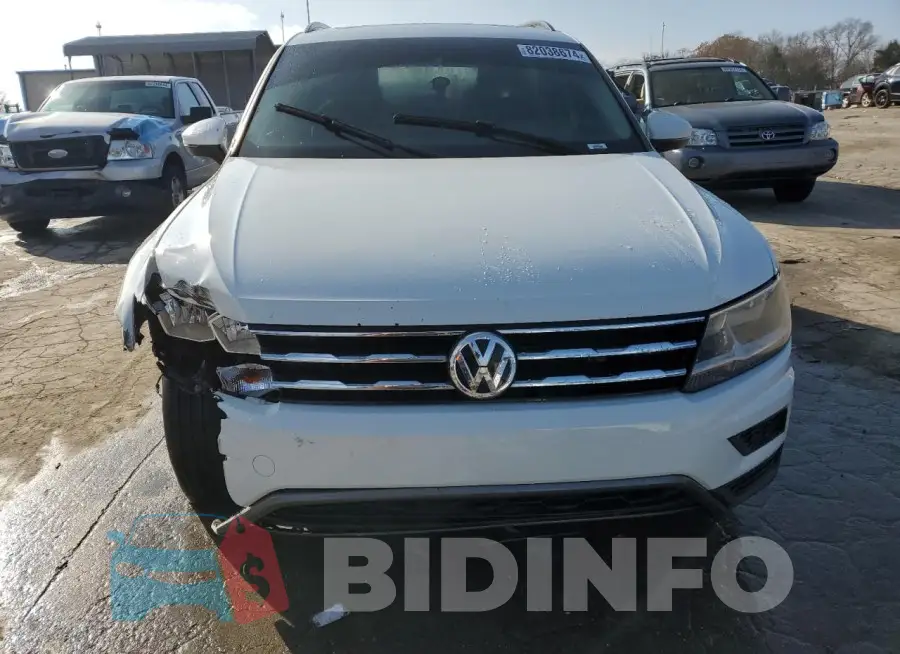 3VV3B7AX7KM064260 Photo# 5