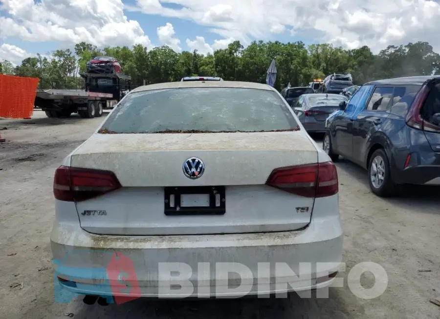 3VW2B7AJ2HM235282 Photo# 6