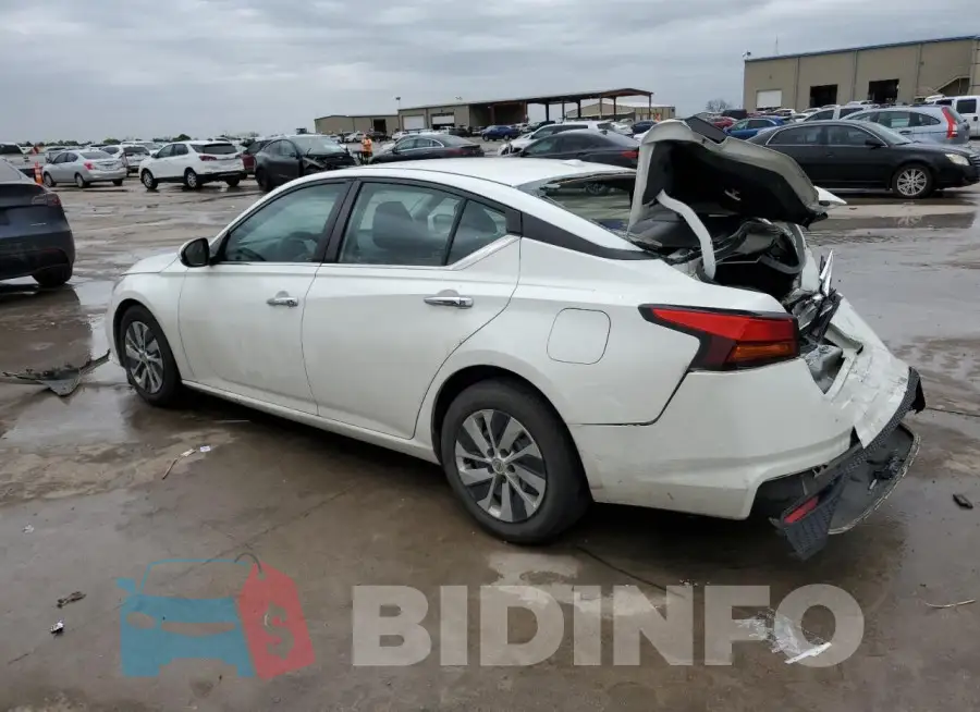 1N4BL4BV8KC164457 Photo# 2