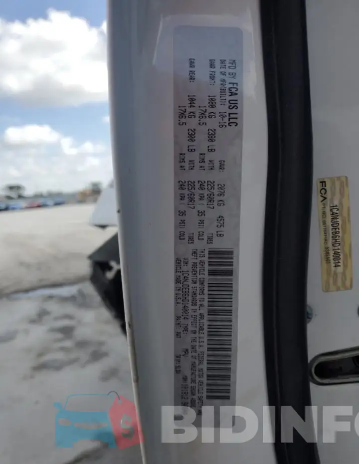1C4NJDEB6HD140014 Photo# 13