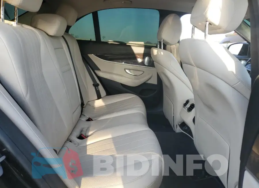 WDDZF4JB2KA550171 Photo# 10