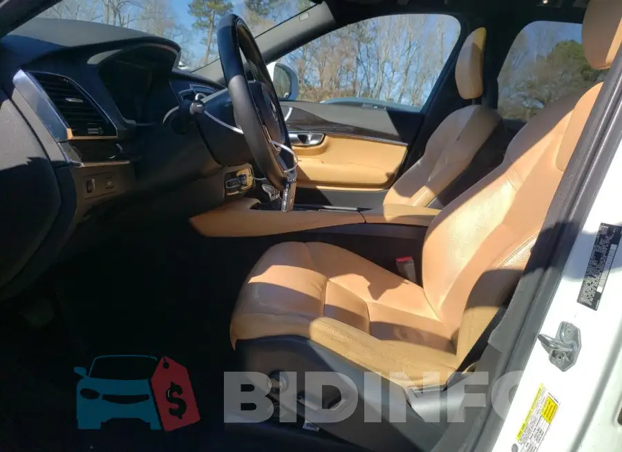 YV4102CK0J1338763 Photo# 7