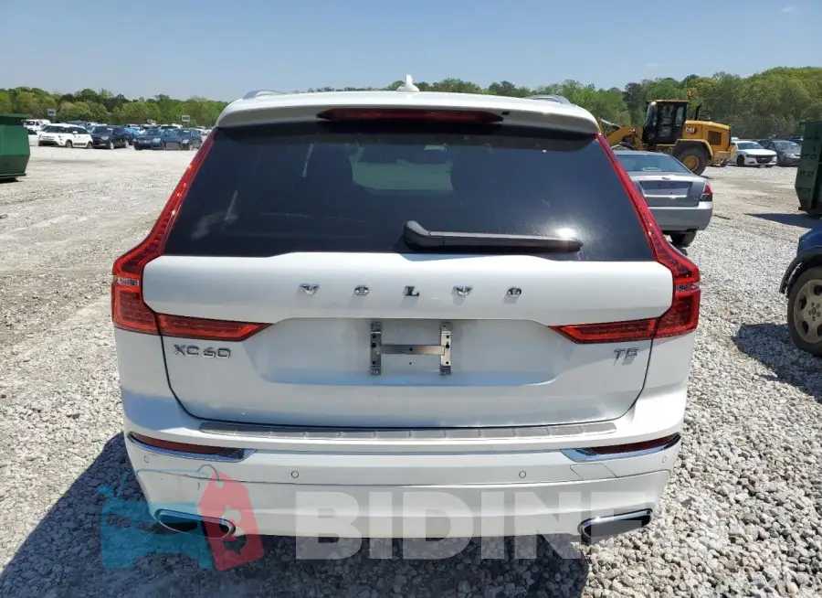 YV4102DL8M1688721 Photo# 6