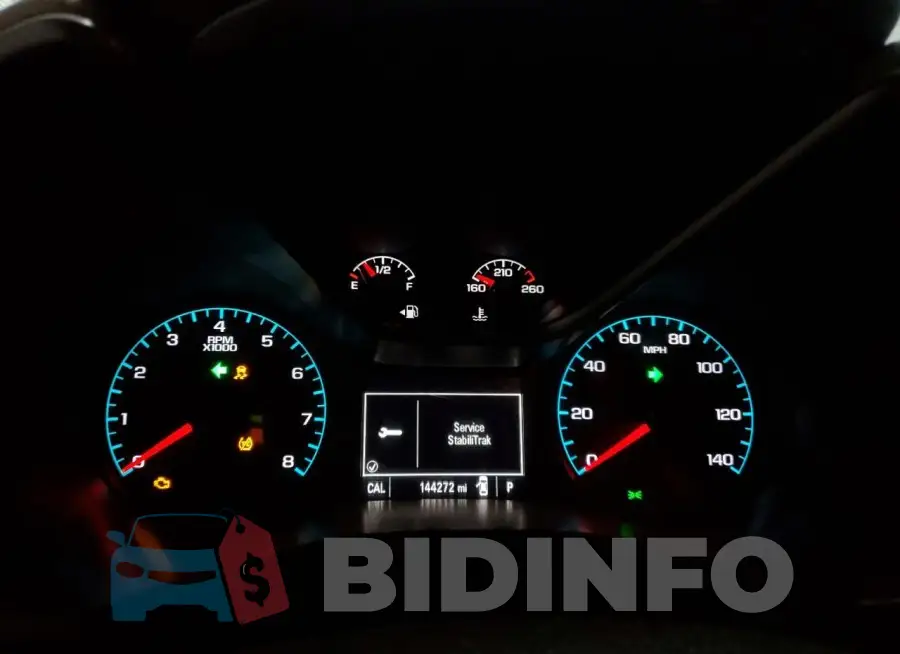 1GCHTBENXJ1117901 Photo# 9