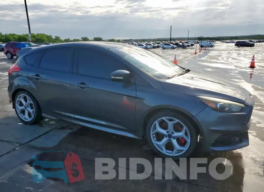 1FADP3L99HL334116 Photo# 4