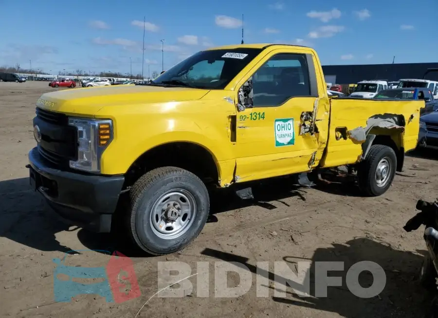 1FTBF2B60KEG24939 Photo# 1