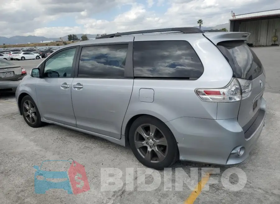 5TDXZ3DC5HS821825 Photo# 2