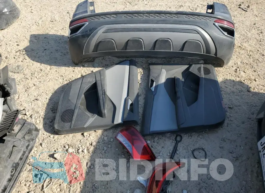 3VVRX7B26NM007633 Photo# 13