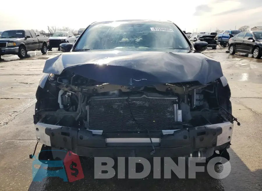 19UDE2F79JA003236 Photo# 5